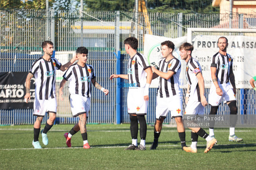 Calcio, Albingaunia matura a Ospedaletti per il dg Feroleto "Trovati i gol non abbiamo mai sofferto" Calcio, Albingaunia matura a Ospedaletti per il dg Feroleto "Trovati i gol non abbiamo mai sofferto"