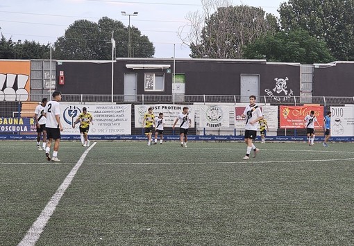 Calcio | Pari e patta tra Albingaunia e Baia Alassio, al Riva il test match termina 2-2