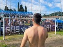 Castagna saluta la Gradinata Nord al termine della scorsa stagione (foto Flammia) Castagna saluta la Gradinata Nord al termine della scorsa stagione (foto Flammia)