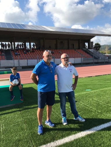Calcio, Vadese - Santa Cecilia, entrambe le squadre hanno onorato Edy Amendola con un minuto di raccoglimento