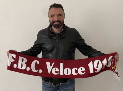 Calcio. Veloce, esordio agrodolce in Coppa Liguria, mister Ghione: "Ci siamo innervositi, l'obiettivo è il salto di categoria" Calcio. Veloce, esordio agrodolce in Coppa Liguria, mister Ghione: "Ci siamo innervositi, l'obiettivo è il salto di categoria"