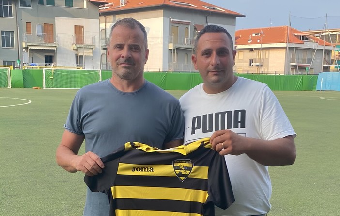 Calcio. La Baia Alassio respinge le dimissioni di Sardo, il ds Taverna: &quot;I giocatori si assumano le loro responsabilità&quot;