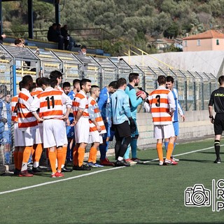 Calcio, Santa Cecilia. Il presidente Libertone passa all'Albissole, il destino orange appeso a un filo