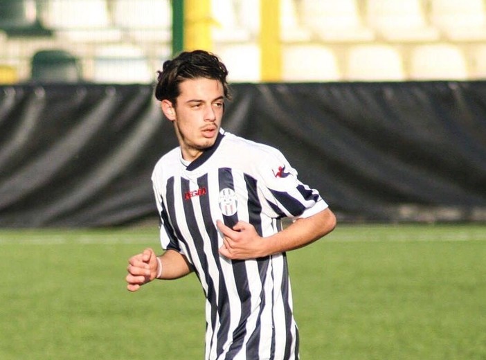 Calciomercato. Michele Galati riparte dalla San Filippo Neri: "Questo ambiente mi ha fatto ritrovare l'entusiasmo"