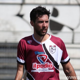 Tripletta inaugurale per Manuel Marquez