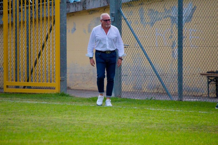 Calcio, San Francesco Loano. Saponara esulta: "Vittoria fondamentale contro l'Arenzano, i ragazzi hanno ritrovato autostima e carica" Calcio, San Francesco Loano. Saponara esulta: "Vittoria fondamentale contro l'Arenzano, i ragazzi hanno ritrovato autostima e carica"