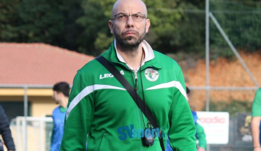 Calcio. La Genova Calcio affida la panchina a Fabio Carletti, con lui Tangredi, Montignani e Monti Calcio. La Genova Calcio affida la panchina a Fabio Carletti, con lui Tangredi, Montignani e Monti