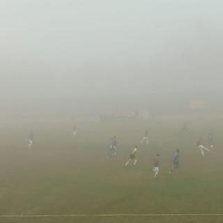 Calcio, Serie D. Due volte Gaboardi nella nebbia, il Saluzzo batte il Fossano e lascia l'ultimo posto