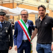 Albenga | Alessio Scarpi a"4 passi nelle piazze", l'ex portiere di Genoa e Cagliari a sostegno del progetto educativo Albenga | Alessio Scarpi a"4 passi nelle piazze", l'ex portiere di Genoa e Cagliari a sostegno del progetto educativo