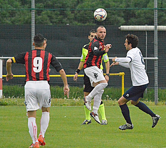 Calcio: nel campionato di Serie D, pareggio dell'Argentina sul campo della Caronnese (foto)