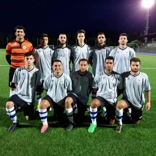 Calcio, Varazze: esordio forza tre sotto gli occhi di mister Alberto Corradi
