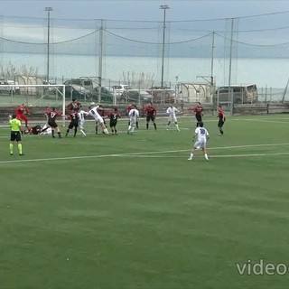 Calcio. L'Arenzano non ci sta: "Il gol vittoria del Pietra Ligure viziato da un evidente fallo di mano, la classe arbitrale sia propensa al dialogo" (VIDEO)