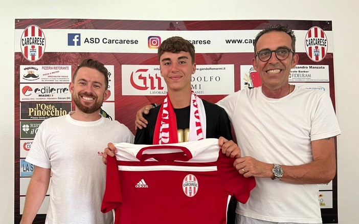Calciomercato. Altro colpo per la Carcarese, per il fronte offensivo c'è Marco Chiarlone Calciomercato. Altro colpo per la Carcarese, per il fronte offensivo c'è Marco Chiarlone
