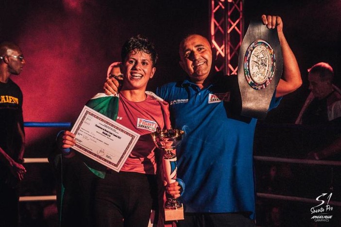 Insuperabile Chiara Vincis, a Colombes arriva il titolo mondiale di Savate Combat (FOTO E VIDEO) Insuperabile Chiara Vincis, a Colombes arriva il titolo mondiale di Savate Combat (FOTO E VIDEO)