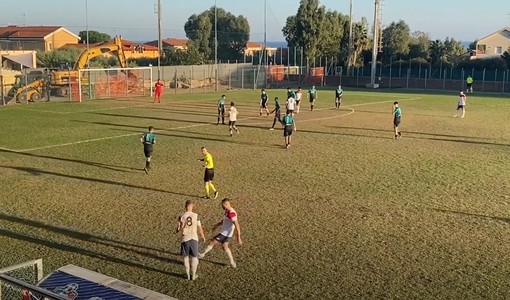 Calcio. La San Francesco brinda al primo successo interno, il gol di Balla e gli highlights del match con il Baiardo (VIDEO) Calcio. La San Francesco brinda al primo successo interno, il gol di Balla e gli highlights del match con il Baiardo (VIDEO)
