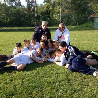 Calcio Giovanile: gli Esordienti del Bragno conquistano il Torneo di Bragno