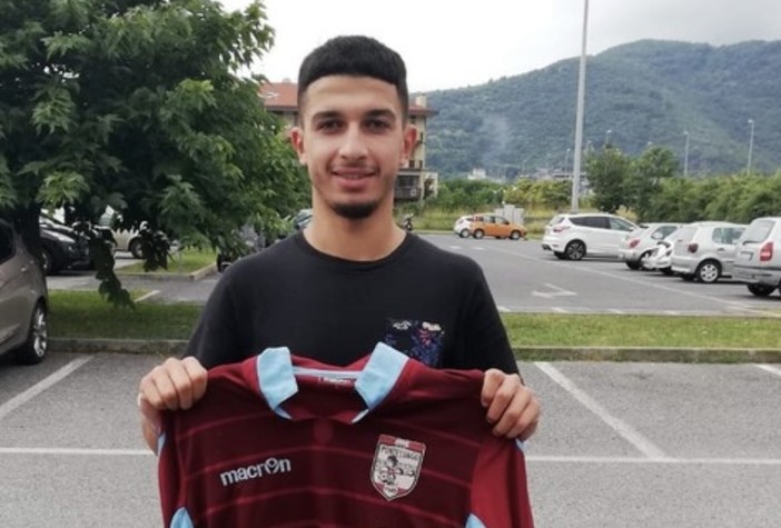 Calcio, Promozione. Pontelungo, Anes Chariq promuove il campionato dei granata: "Orgogliosi di quello che stiamo facendo" Calcio, Promozione. Pontelungo, Anes Chariq promuove il campionato dei granata: "Orgogliosi di quello che stiamo facendo"