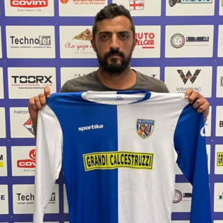 Calcio, Campomorone Sant'Olcese. Fabio Concas ritrova il calcio ligure: "Squadra giovane ma dal buon potenziale. Il Savona? Sarebbe fuori luogo in Eccellenza, figuriamoci in Prima Categoria"