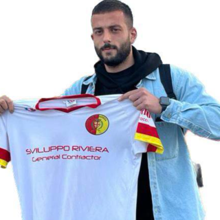 Calciomercato. L'ex centrale del Finale, Domenico Messina, è un nuovo giocatore del Taggia