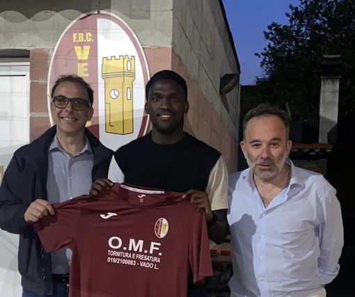 Calciomercato, Veloce. Dalla Dinamo Santiago arriva l'attaccante Orly Hubert Isaro Calciomercato, Veloce. Dalla Dinamo Santiago arriva l'attaccante Orly Hubert Isaro