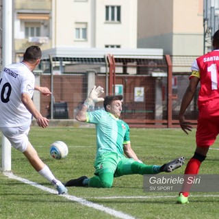 Calcio. Punto pesantissimo per l'Albissola a Cuneo. Rivediamo la magia di Martignago e le azioni salienti del match (VIDEO)