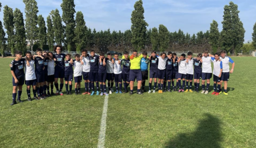 Calcio giovanile, Celle Varazze. La leva 2010 brilla a Verona, la finale è stata tutta in famiglia Calcio giovanile, Celle Varazze. La leva 2010 brilla a Verona, la finale è stata tutta in famiglia