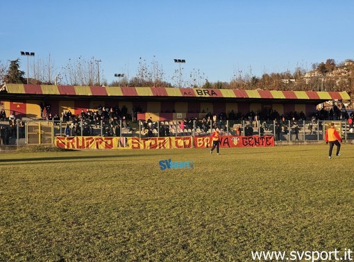 Giudice Sportivo, Serie D. "Lanci di birra e sputi all'assistente arbitrale", multa pesante e diffida per il campo del Bra