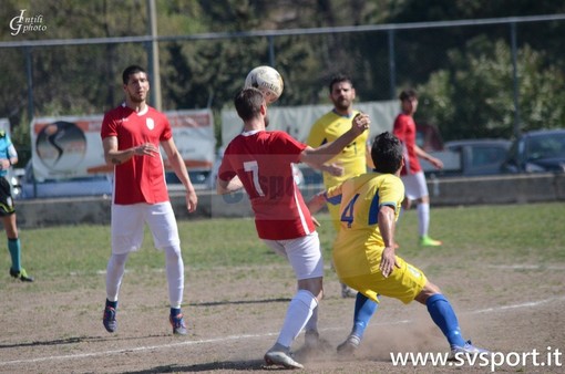 Calcio, Loanesi. Decisione clamorosa dei rossoblu. "Diserteremo la gara contro la Dianese, possibile il ritiro definitivo della squadra"