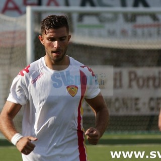 Luca Conrieri in azione con la maglia del Finale