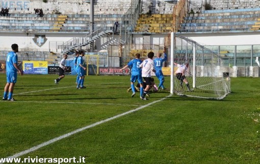 Eccellenza: Rovella ne fa 3, Unione Sanremo corsara a Voltri. Secondo posto un pò più vicino Eccellenza: Rovella ne fa 3, Unione Sanremo corsara a Voltri. Secondo posto un pò più vicino