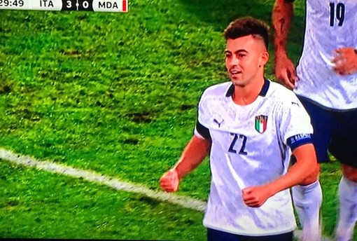 Calcio. Fascia da capitano e ritorno al gol in Nazionale per il savonese Stephan El Shaarawy Calcio. Fascia da capitano e ritorno al gol in Nazionale per il savonese Stephan El Shaarawy