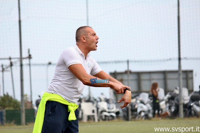 Calcio, Legino. Tobia guarda avanti dopo il reclamo respinto: "Non ci condizionerà, ma l'errore resta evidente" Calcio, Legino. Tobia guarda avanti dopo il reclamo respinto: "Non ci condizionerà, ma l'errore resta evidente"