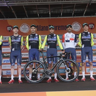 Milano-Sanremo, un Labrador investito dall’ammiraglia: l'appello della Team Solution Tech - Vini Fantini per sapere come sta