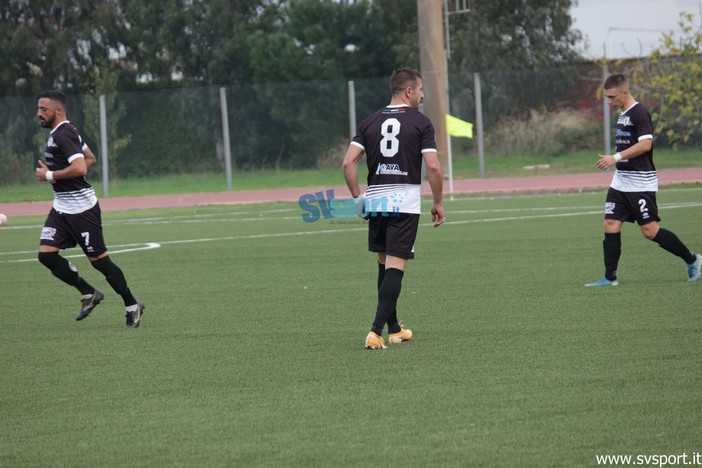 Calcio, Serie D. Bianconeri in campo, alle 14:30 scatta il recupero tra Derthona e Lavagnese