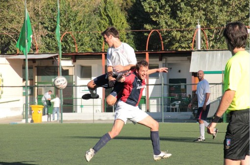 Vado: Paolo Rossi nega i contatti. Il Verbania fa la corte a Guido Balbo