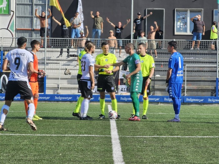 Calcio, Serie D. La saetta di Venneri lancia l'Albenga, battuta la Fezzanese e terza vittoria consecutiva Calcio, Serie D. La saetta di Venneri lancia l'Albenga, battuta la Fezzanese e terza vittoria consecutiva