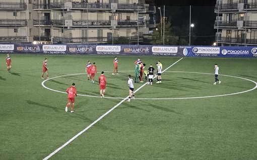 Calcio, Coppa Italia di Eccellenza: Per Pietra e Campomorone è festa del gol, l'andata va ai biancocelesti (4-3) Calcio, Coppa Italia di Eccellenza: Per Pietra e Campomorone è festa del gol, l'andata va ai biancocelesti (4-3)
