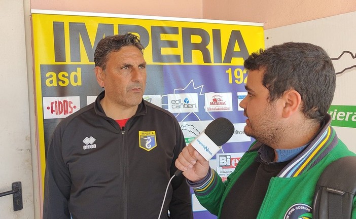 Calcio, Imperia. mister Antonio Soda polemico con l’arbitro dopo il derby con la Sanremese: “Il rigore non c’era, Scalzi si è buttato. Ma con questa grinta ci salveremo” (VIDEO) Calcio, Imperia. mister Antonio Soda polemico con l’arbitro dopo il derby con la Sanremese: “Il rigore non c’era, Scalzi si è buttato. Ma con questa grinta ci salveremo” (VIDEO)