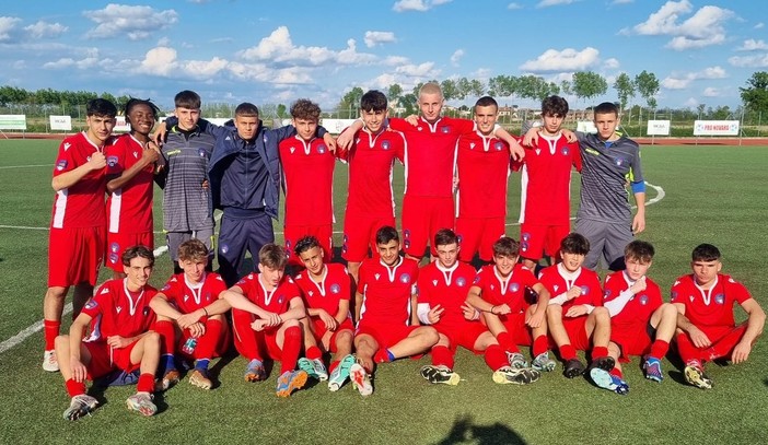 Calcio, Under 16. La Liguria di mister Oddone trionfa al "National Evolution Tournament" Calcio, Under 16. La Liguria di mister Oddone trionfa al "National Evolution Tournament"