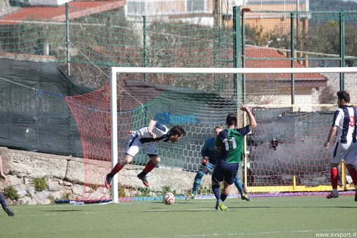 Calcio, Prima Categoria: la chiusura dei playoff è fissata per il 5 giugno. Carcarese (e probabilmente) la Sampierdarenese in campo per il titolo regionale Calcio, Prima Categoria: la chiusura dei playoff è fissata per il 5 giugno. Carcarese (e probabilmente) la Sampierdarenese in campo per il titolo regionale