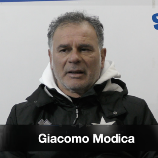 Calcio, Casale. Modica plaude i suoi dopo la vittoria di Vado: "Bravi a rimanere sempre in partita, a tratti si è visto del buon calcio" (VIDEO) Calcio, Casale. Modica plaude i suoi dopo la vittoria di Vado: "Bravi a rimanere sempre in partita, a tratti si è visto del buon calcio" (VIDEO)