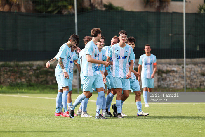 Calcio, Promozione. L'Albissole porta a casa i primi tre punti, Finale piegato 3-2 al "Borel" Calcio, Promozione. L'Albissole porta a casa i primi tre punti, Finale piegato 3-2 al "Borel"