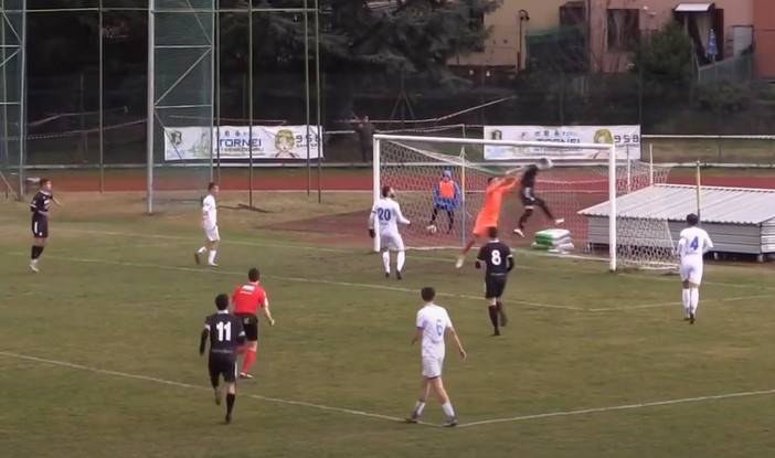 Calcio. La Cairese torna nelle sabbie mobili, il Derthona passa al Brin con la doppietta di Mencagli (LA SINTESI) Calcio. La Cairese torna nelle sabbie mobili, il Derthona passa al Brin con la doppietta di Mencagli (LA SINTESI)