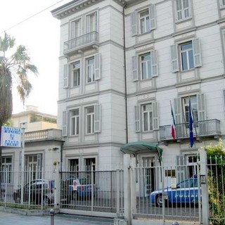 Furgone della Sanremese contro cancello del commissariato, dal Club "Prenderemo provvedimenti verso i tesserati"