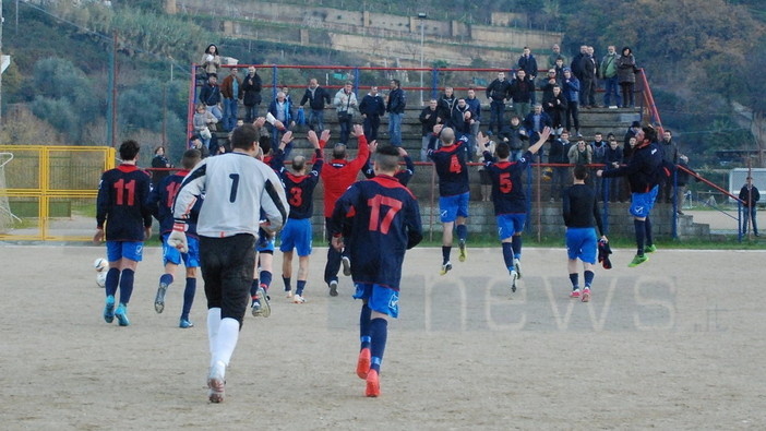 Calcio: Caccamo, Tabacchiera e Tiberio Giunta rilanciano il Camporosso. 5-1 allo Sciarborasca Calcio: Caccamo, Tabacchiera e Tiberio Giunta rilanciano il Camporosso. 5-1 allo Sciarborasca