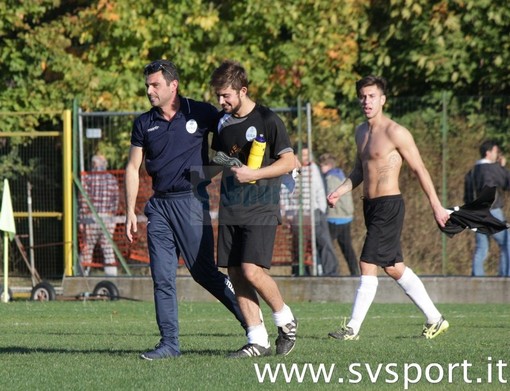 Calcio, Pallare. Il commiato di Simone Adami: "Grazie ai ragazzi e a chi ci è stato vicino" Calcio, Pallare. Il commiato di Simone Adami: "Grazie ai ragazzi e a chi ci è stato vicino"