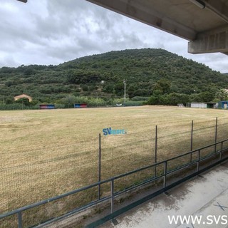 Calcio | Borgio Verezzi, in attesa del rilancio lo stadio diventa un parcheggio