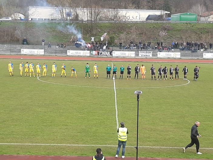 Calcio, l'Albenga corre verso la Serie D: i bianconeri vincono anche al "Brin", la Cairese si arrende 4-1 Calcio, l'Albenga corre verso la Serie D: i bianconeri vincono anche al "Brin", la Cairese si arrende 4-1