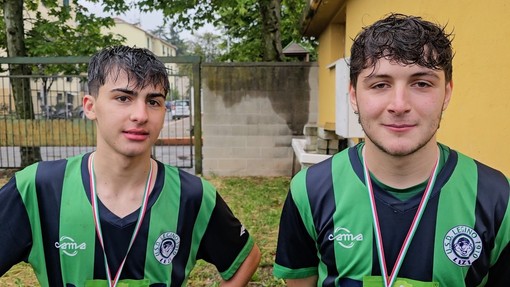 Calcio, Legino. Medaglia al collo per Luca Sciutto e Gabriel Cancellara: "Da inizio stagione siamo gli sfavoriti, ma questo gruppo ha grandi valori" (VIDEO) Calcio, Legino. Medaglia al collo per Luca Sciutto e Gabriel Cancellara: "Da inizio stagione siamo gli sfavoriti, ma questo gruppo ha grandi valori" (VIDEO)