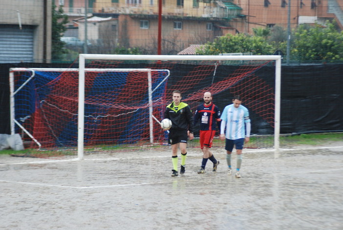 FOTONOTIZIA: il campo è un pantano, rinviata Camporosso - Albissola